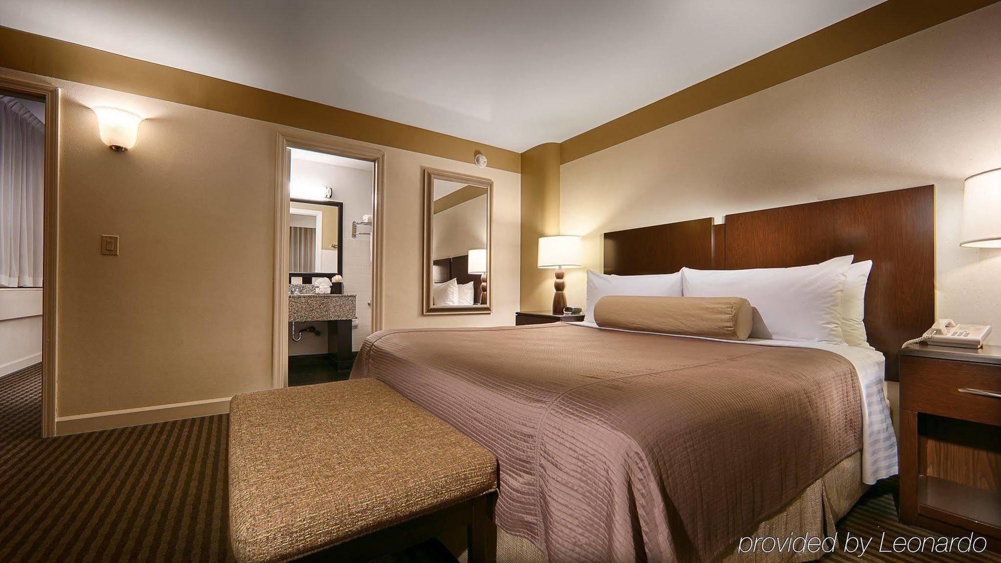Best Western Chicago Downtown-River North Exterior photo
