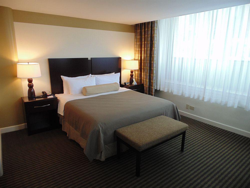 Best Western Chicago Downtown-River North Exterior photo